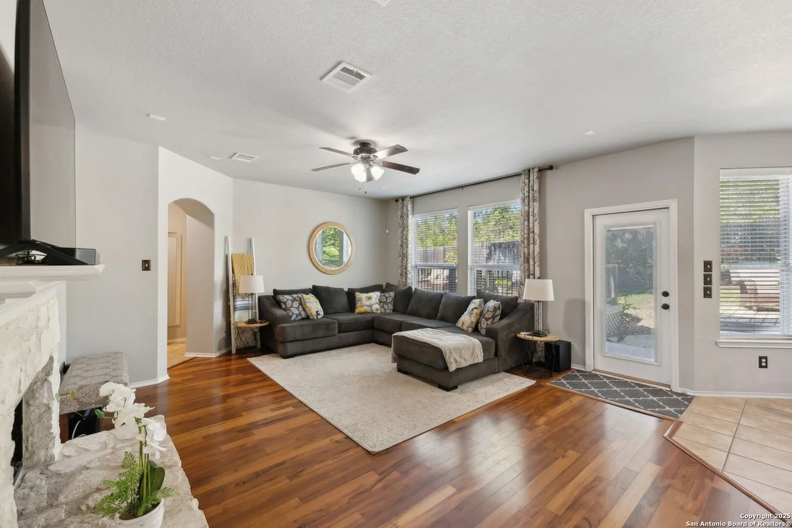 Photo of 1026 Tumbling Oaks