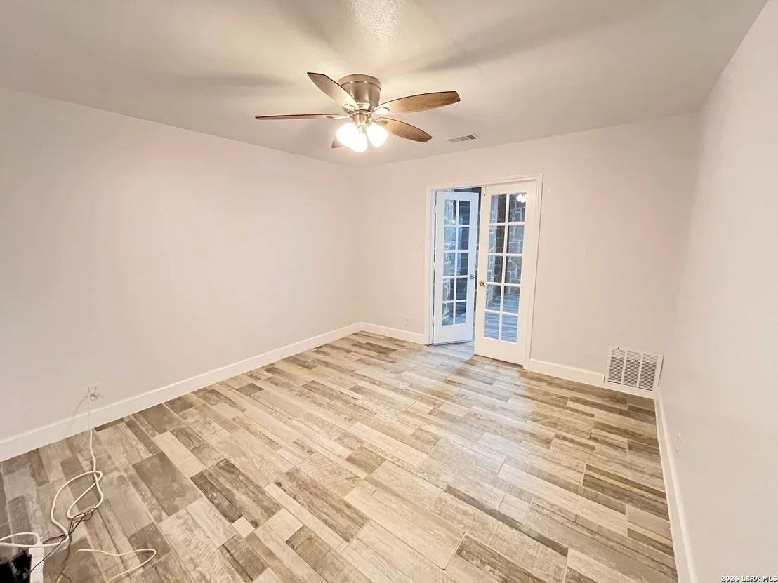 Photo of 12335 Shepherd