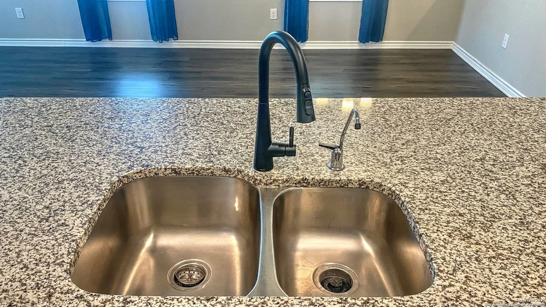 Photo of 4544 Klein