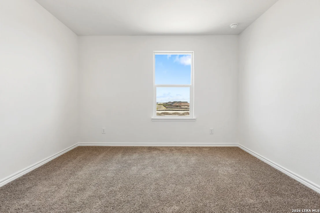Photo of 13010 JEOPARDY AVENUE