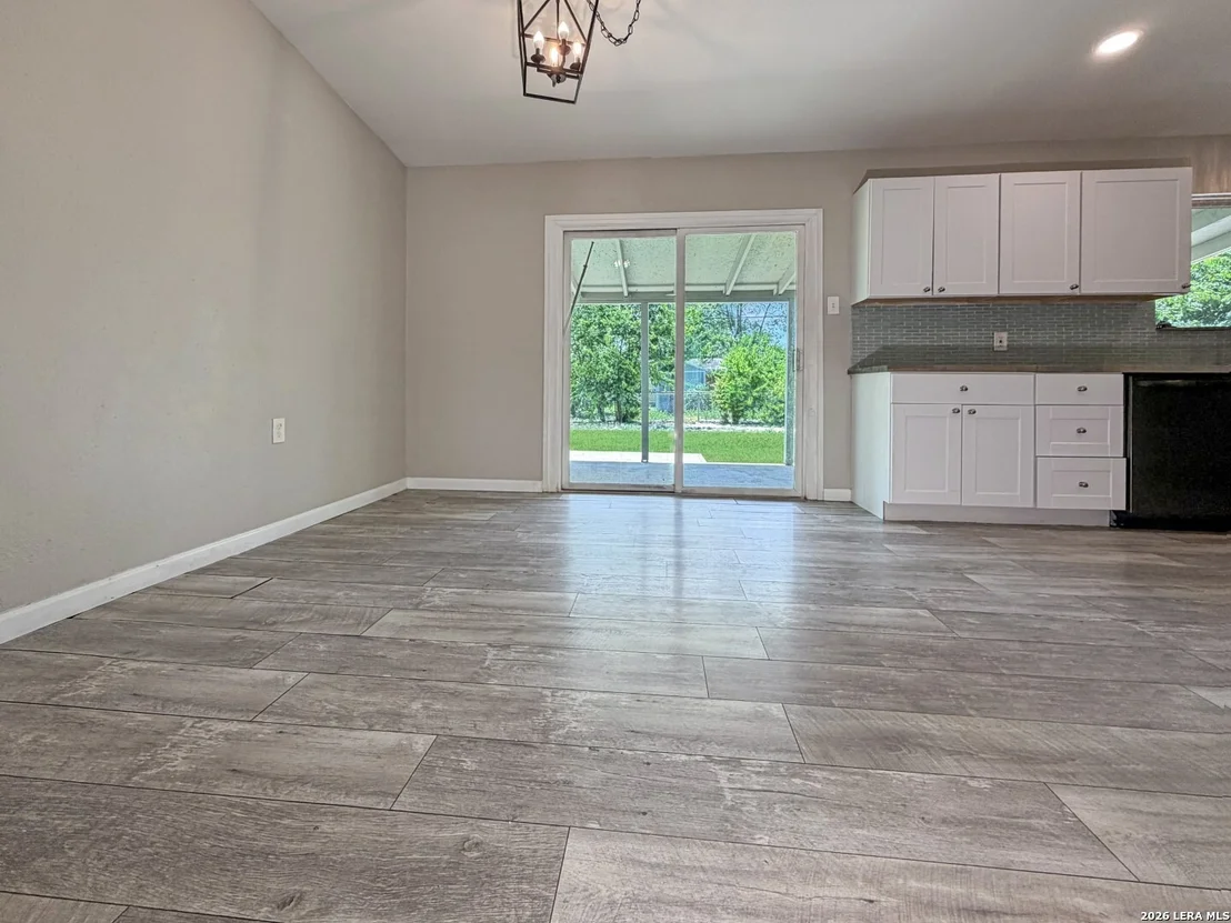Photo of 209 SCOTT AVE