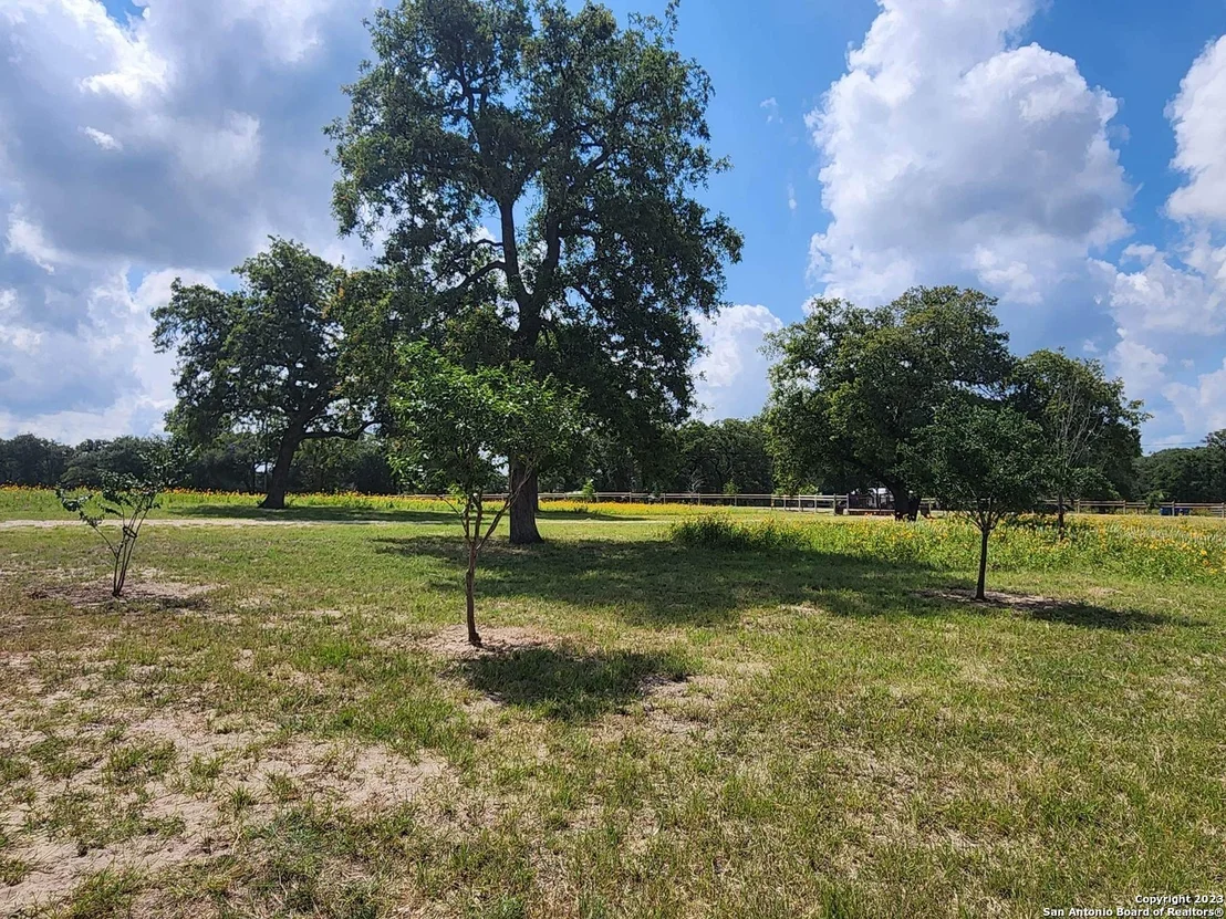 Photo of 1208 COUNTY ROAD 317