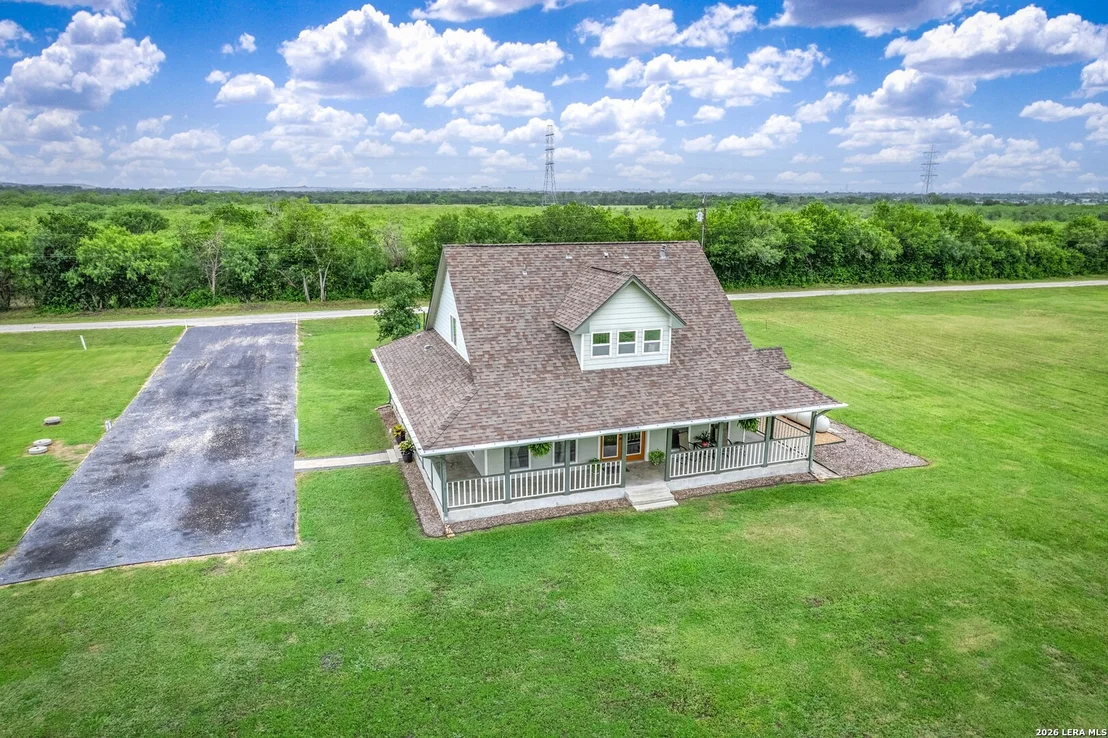 Photo of 227 Ski Plex Dr