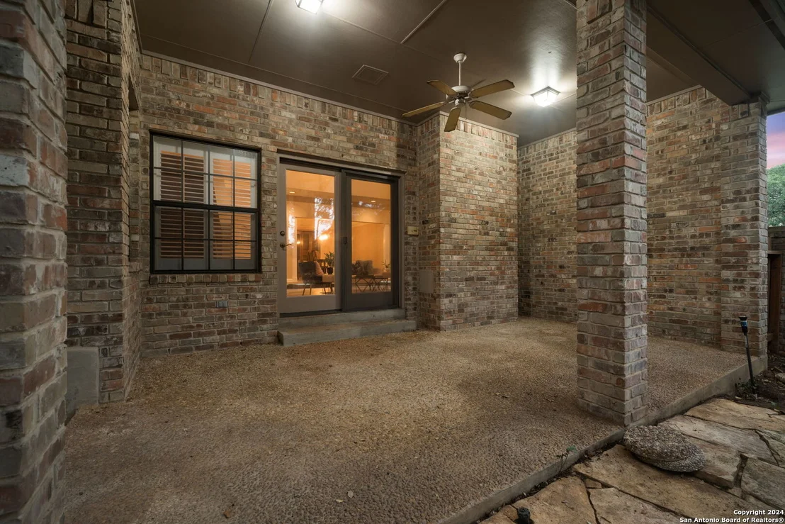 Photo of 15731 DEER CREST