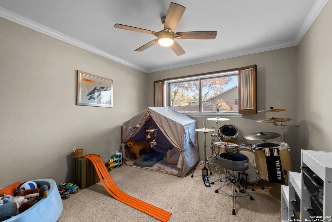 Photo of 669 WEATHERLY DR