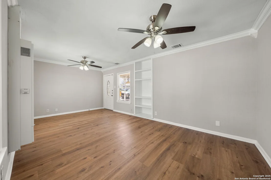 Photo of 207 Bonnell