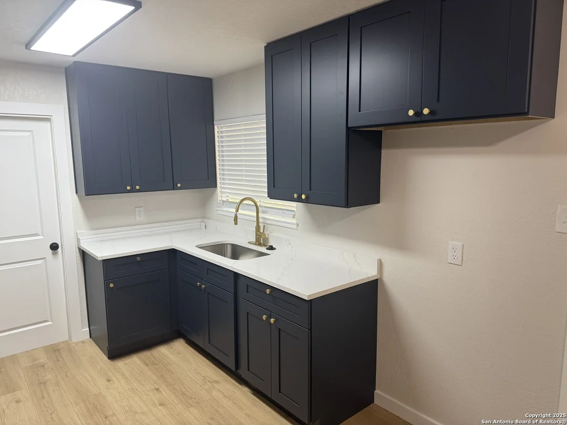 Photo of 5807 Stonybrook