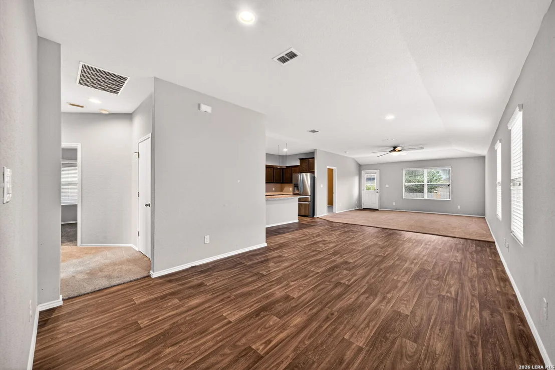 Photo of 4619 HEATHERS CROSS