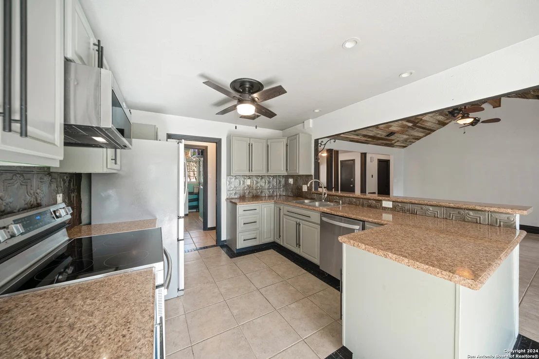 Photo of 2514 heather path