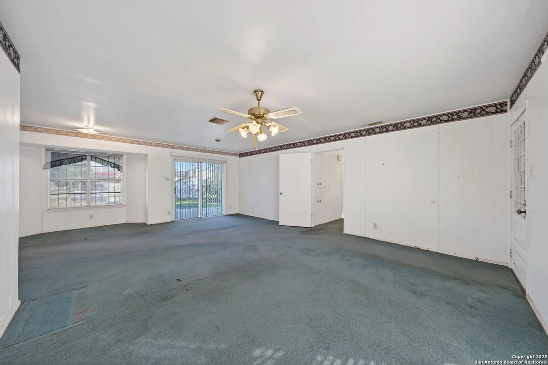 Photo of 8430 Silverstar
