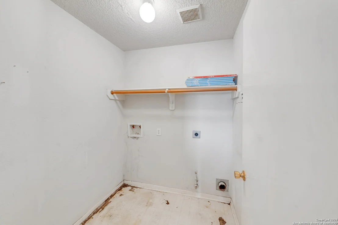 Photo of 10814 o mally