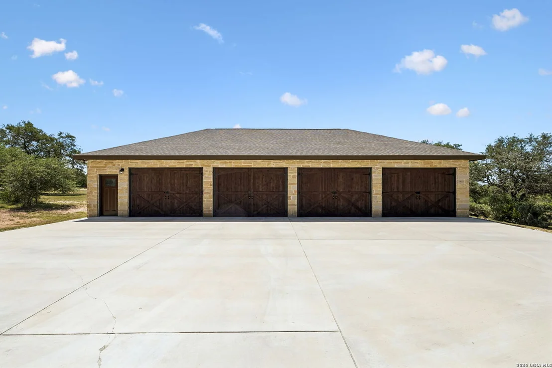 Photo of 879 LATIGO BLVD