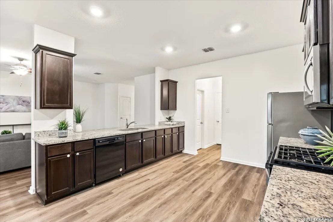 Photo of 3947 Trail De Paris