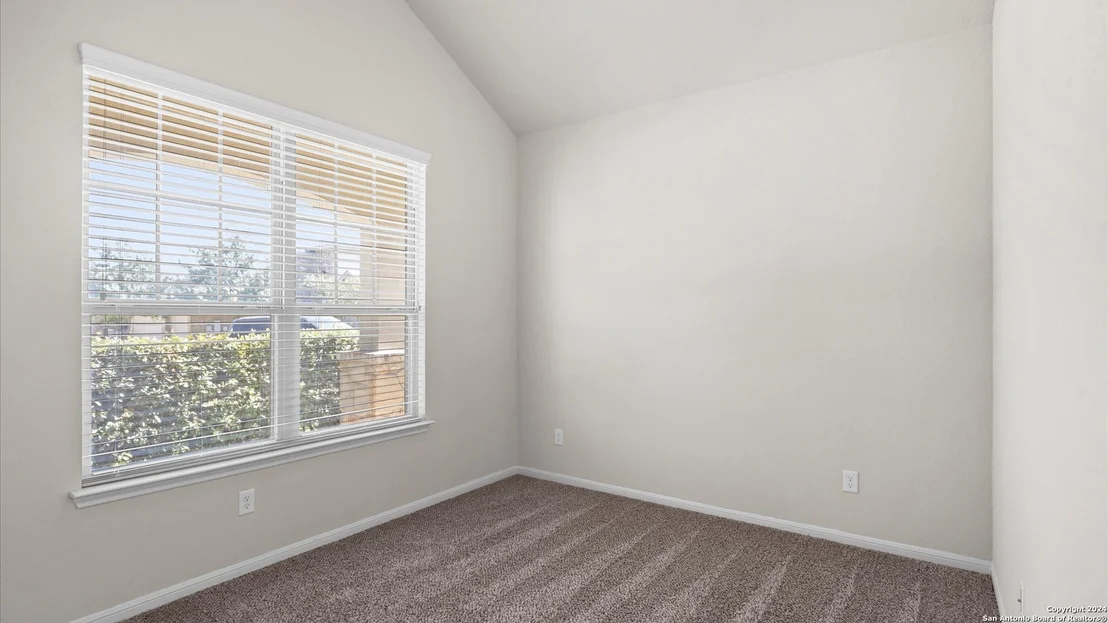 Photo of 520 MEADOW WIND