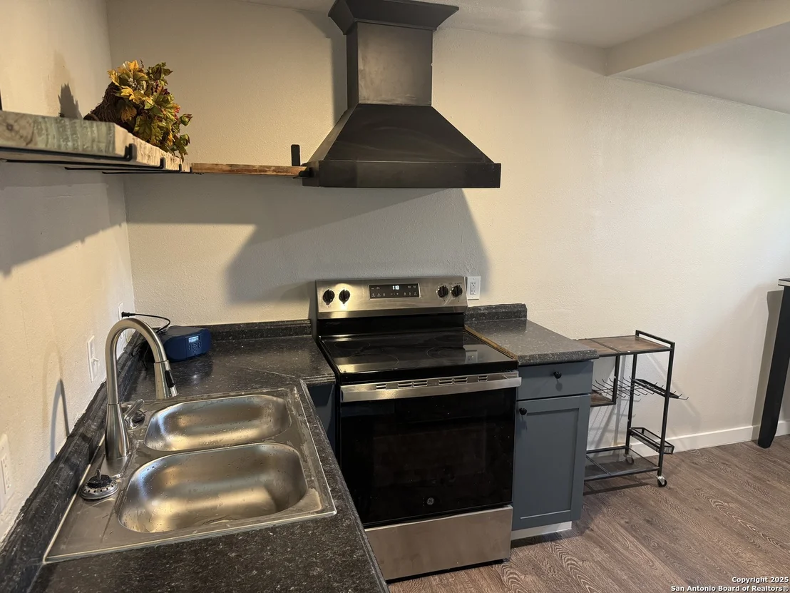 Photo of 207 Goodwin