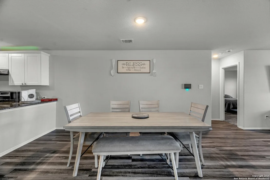 Photo of 4211 VOLCANO WAY