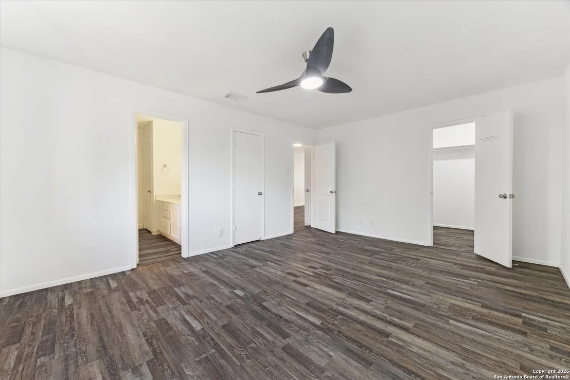 Photo of 7310 Roveen Trail