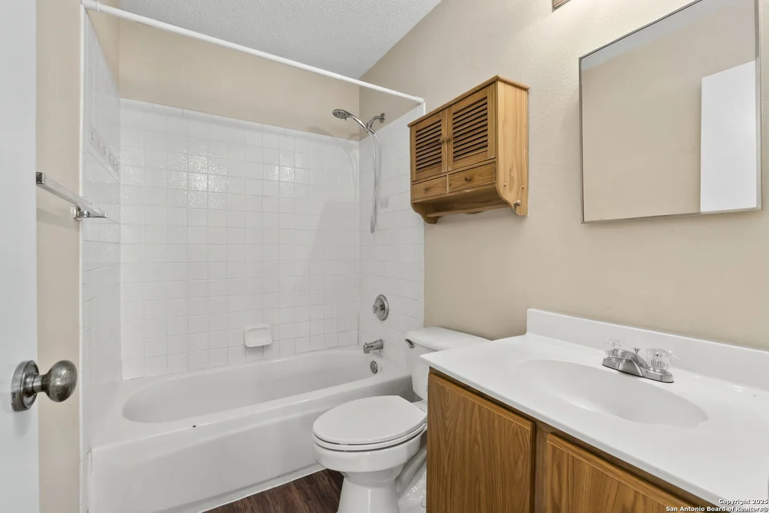 Photo of 8023 Chestnut Cedar
