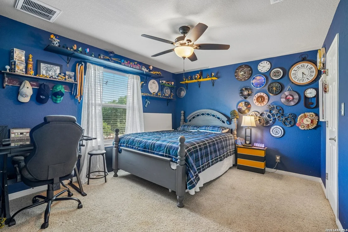 Photo of 990 OAK PARK