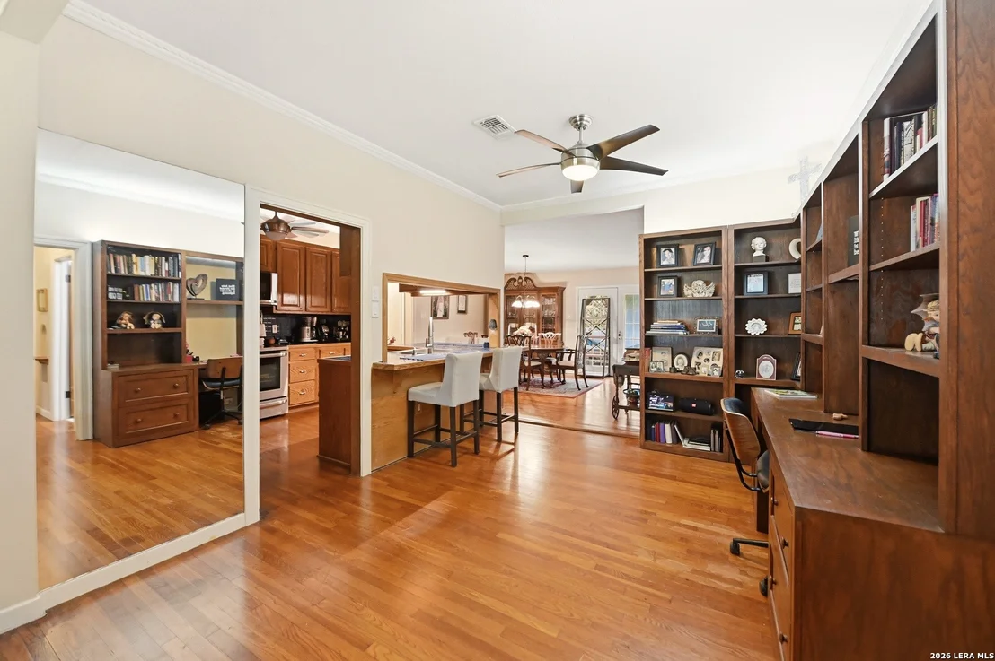 Photo of 237 THORAIN BLVD