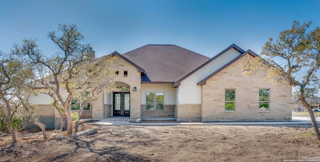 Photo of 921 ESCADA