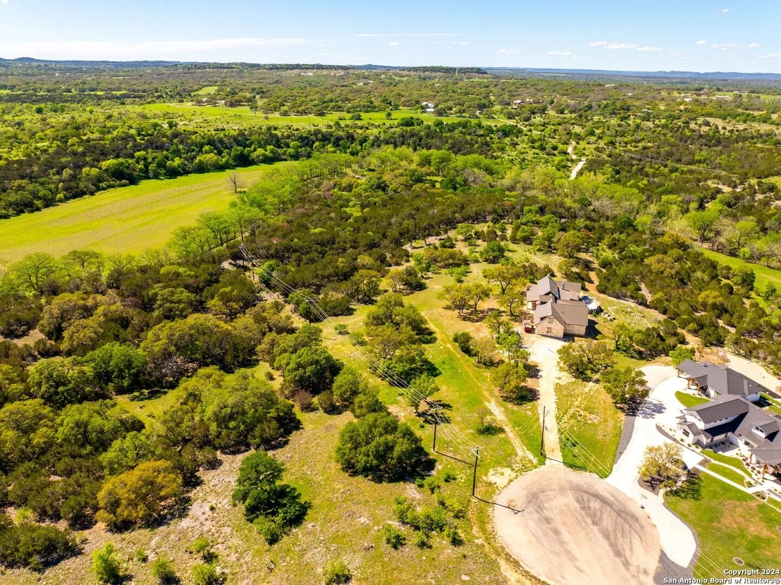 Photo of 98 SABINAS RIDGE RD