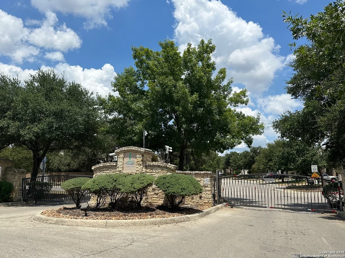 Photo of 26219 Marsh Pond