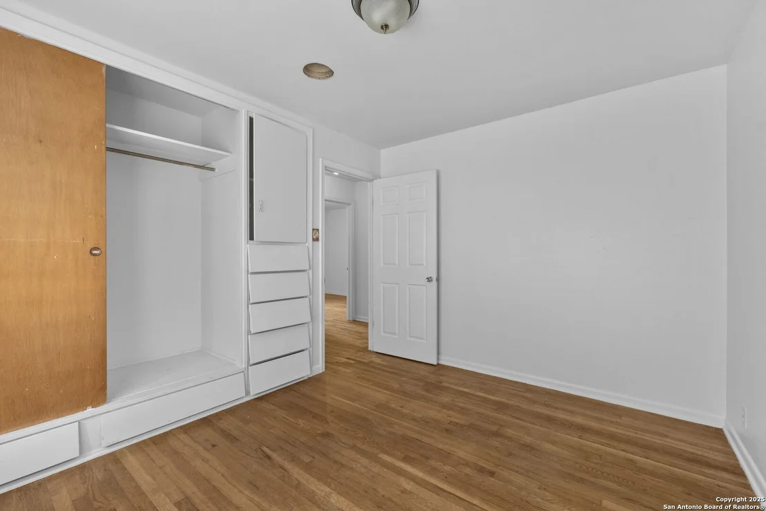 Photo of 926 Olney Drive