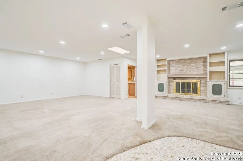 Photo of 501 Balfour
