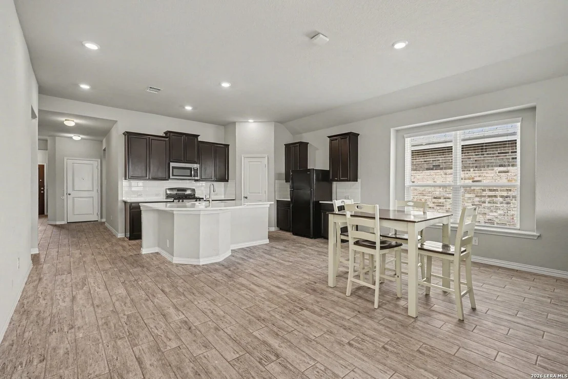 Photo of 8132 Dublin Frst