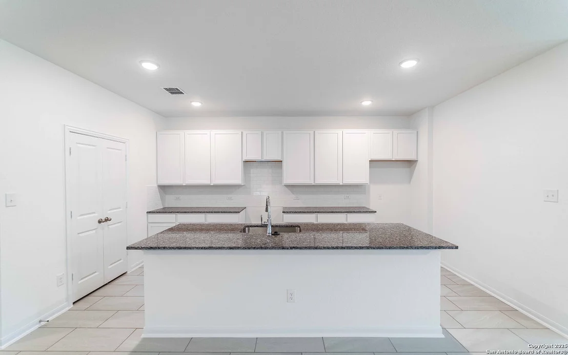 Photo of 8920 Grey Elm