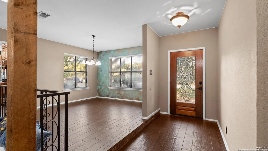 Photo of 9521 Sumac