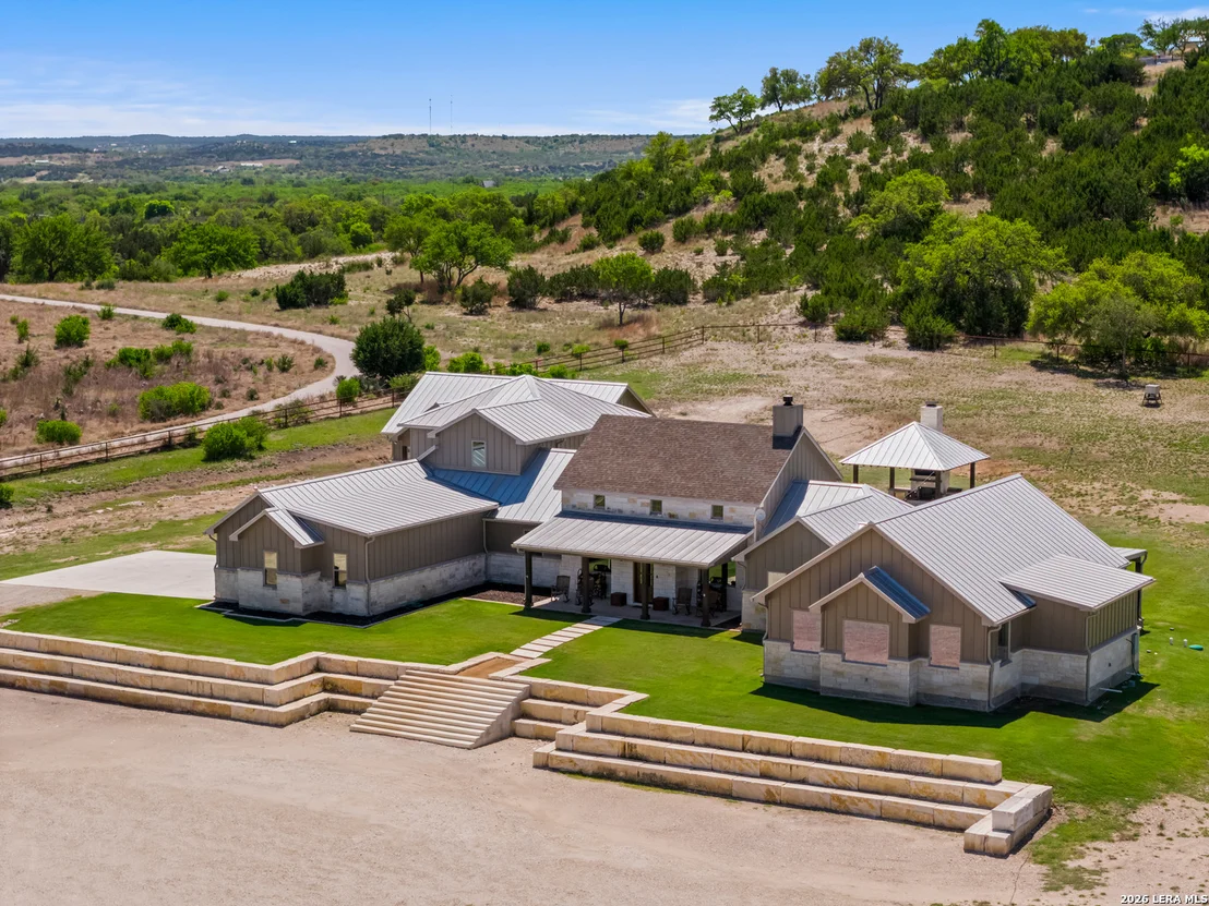 Photo of 283 SOARING EAGLES DR