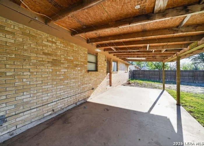 Photo of 2203 COLONY DR