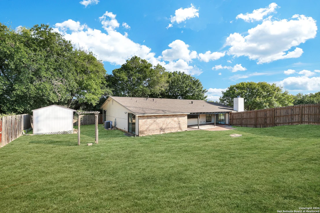 Photo of 10316 ROYAL MEADOWS