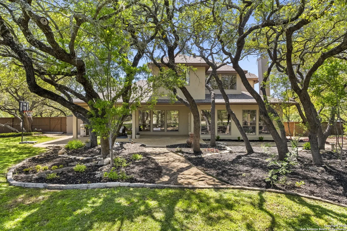 Photo of 915 Foxton