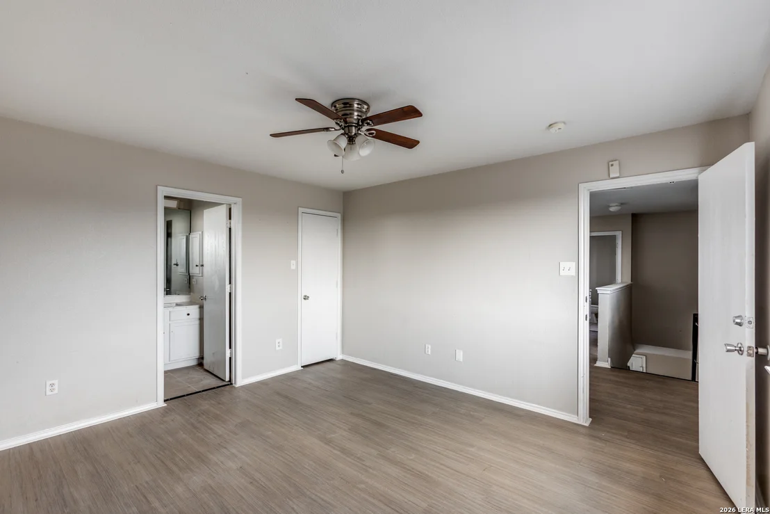 Photo of 11812 Lima