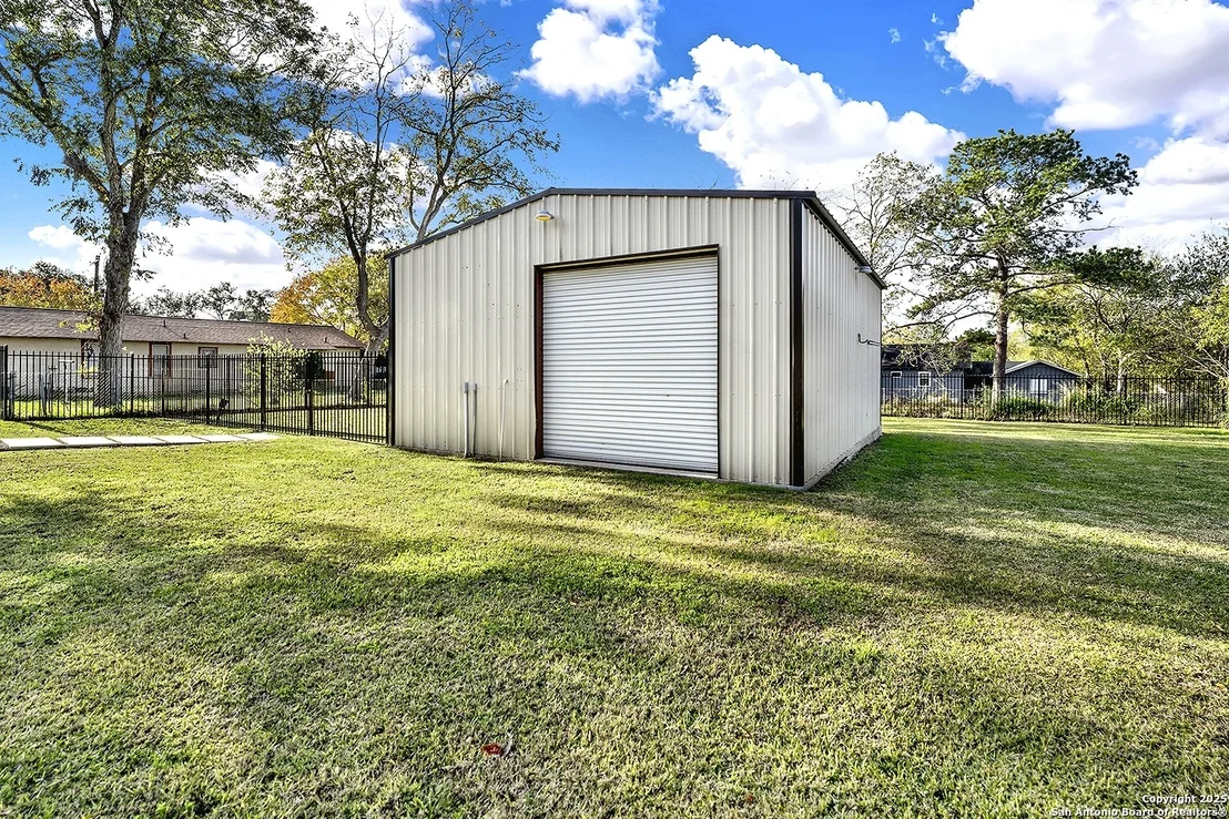 Photo of 1309 E