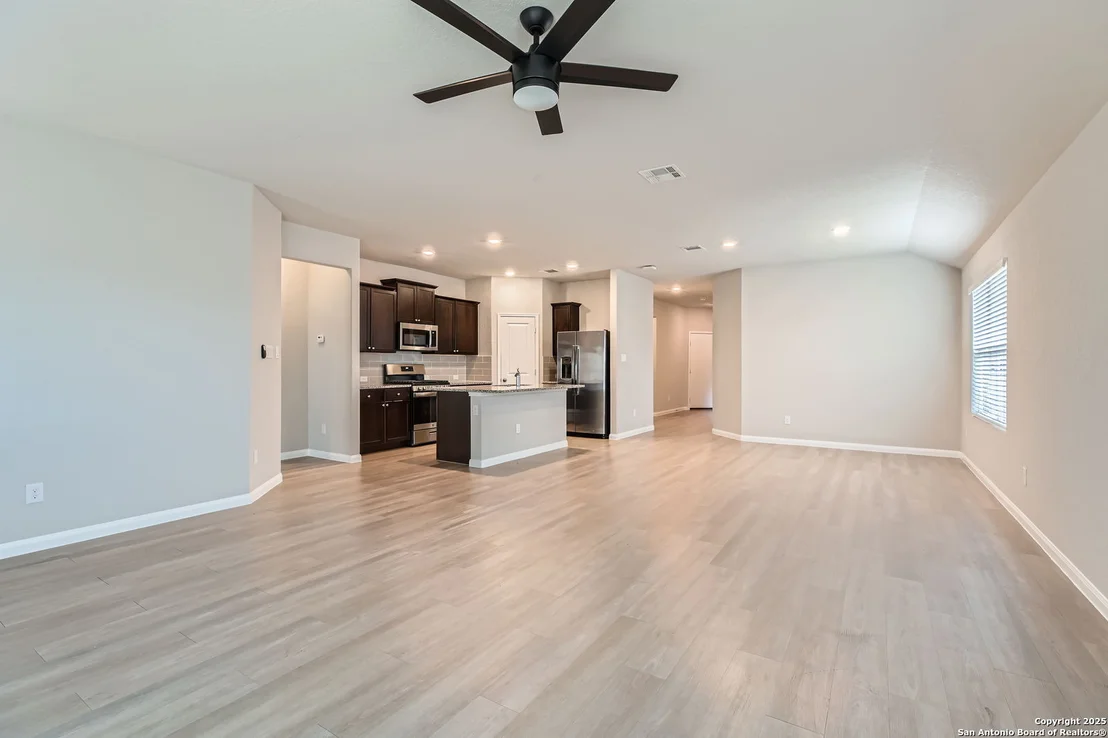 Photo of 5680 Jasmine Spur