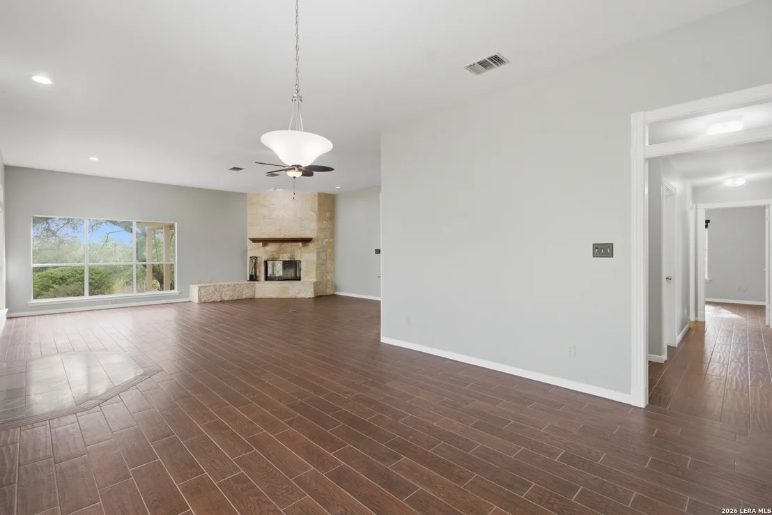 Photo of 292 Phillip Dr