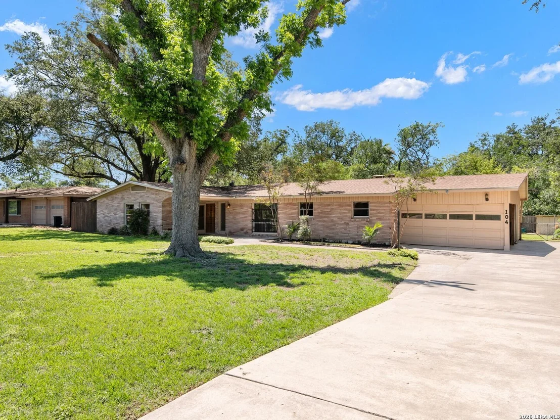 Photo of 104 Herweck Drive