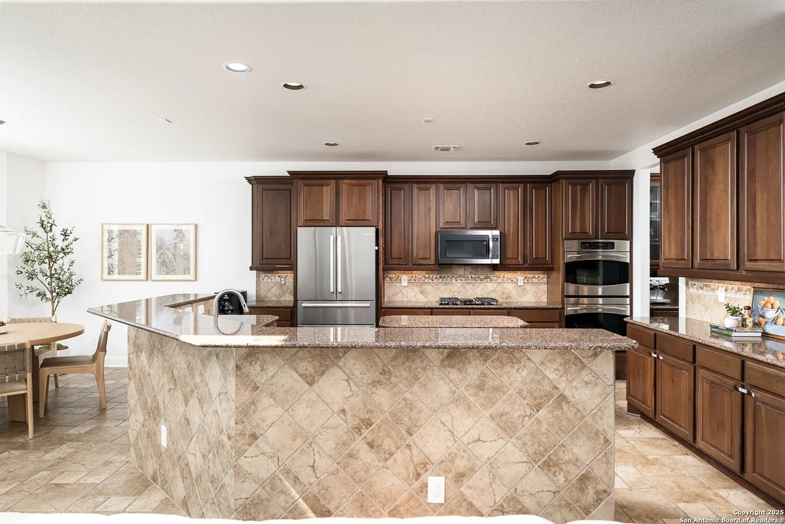 Photo of 24806 Ellesmere