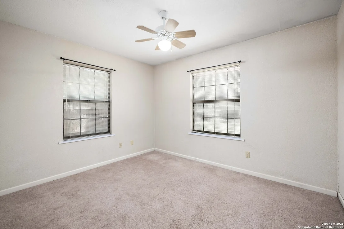 Photo of 953 Lazy Trail