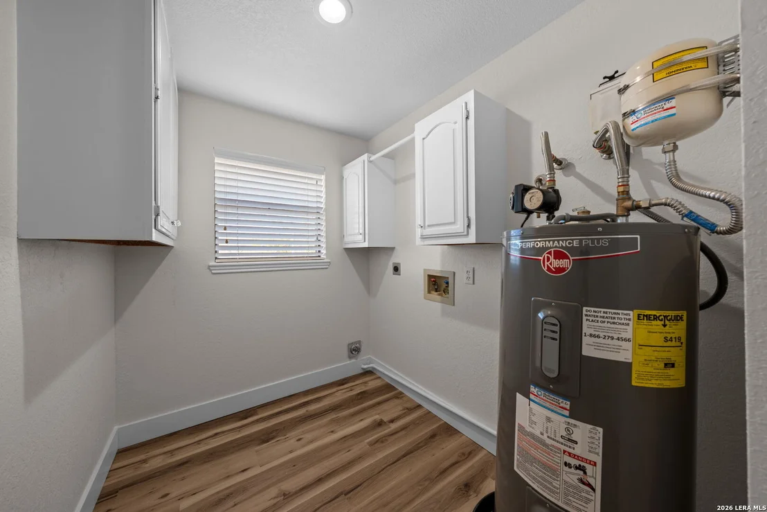 Photo of 100 Riverhill Blvd