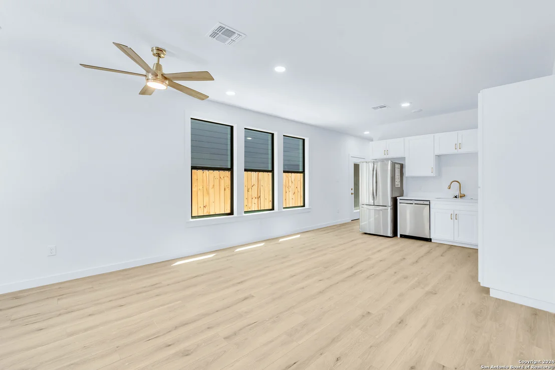 Photo of 1010 Denver Blvd
