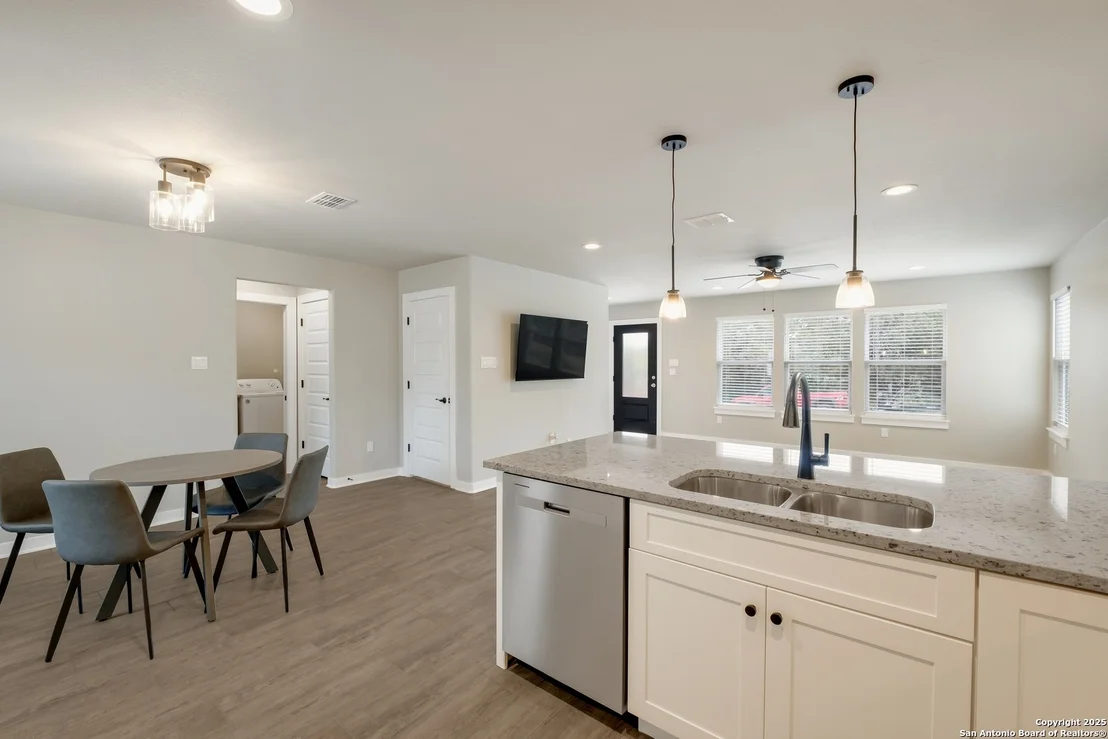 Photo of 122 Hi View