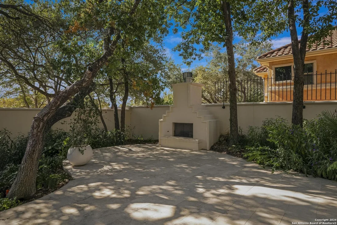 Photo of 31 QUEENS HILL