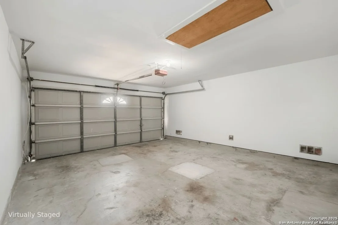Photo of 7403 Legend Point Dr