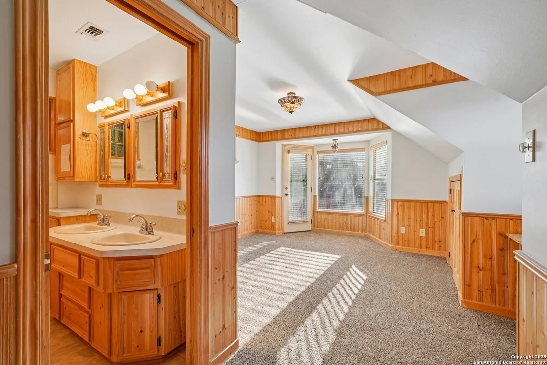 Photo of 230 Cade Loop