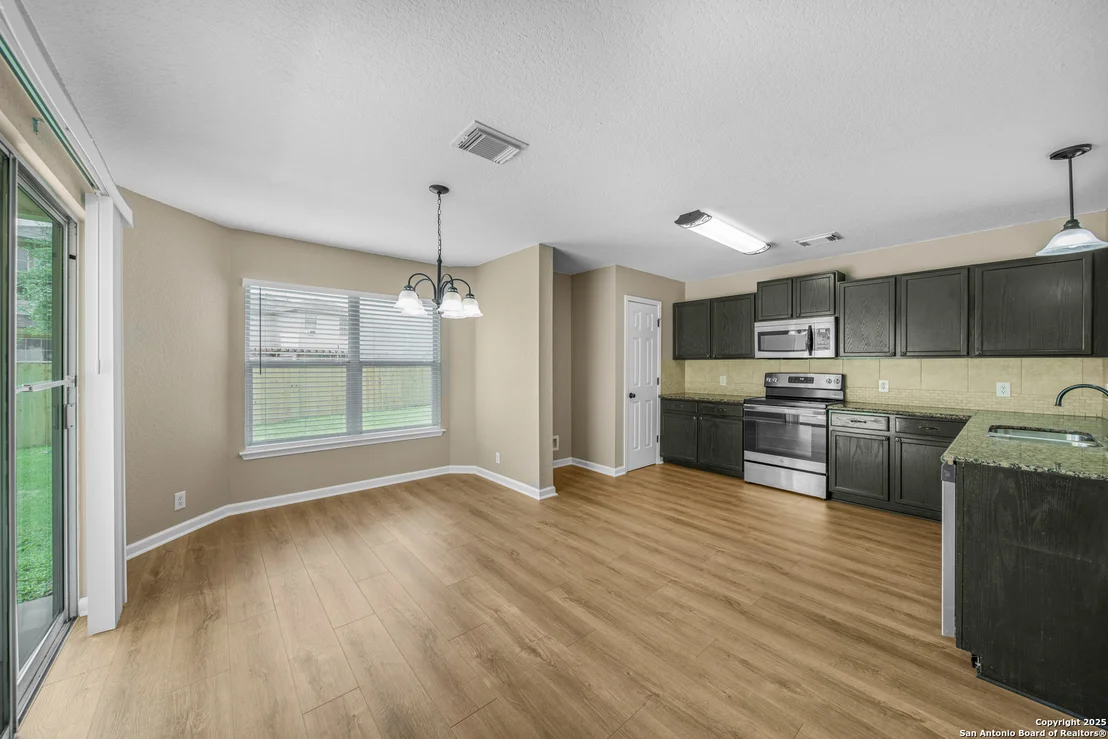 Photo of 3971 Cherokee Blvd